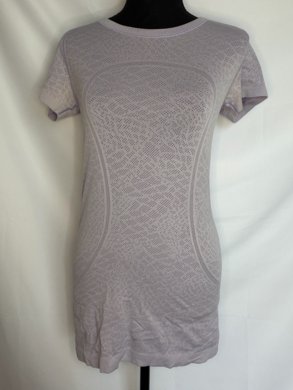 LAVENDER LULULEMON SWIFTLY TECH TEE